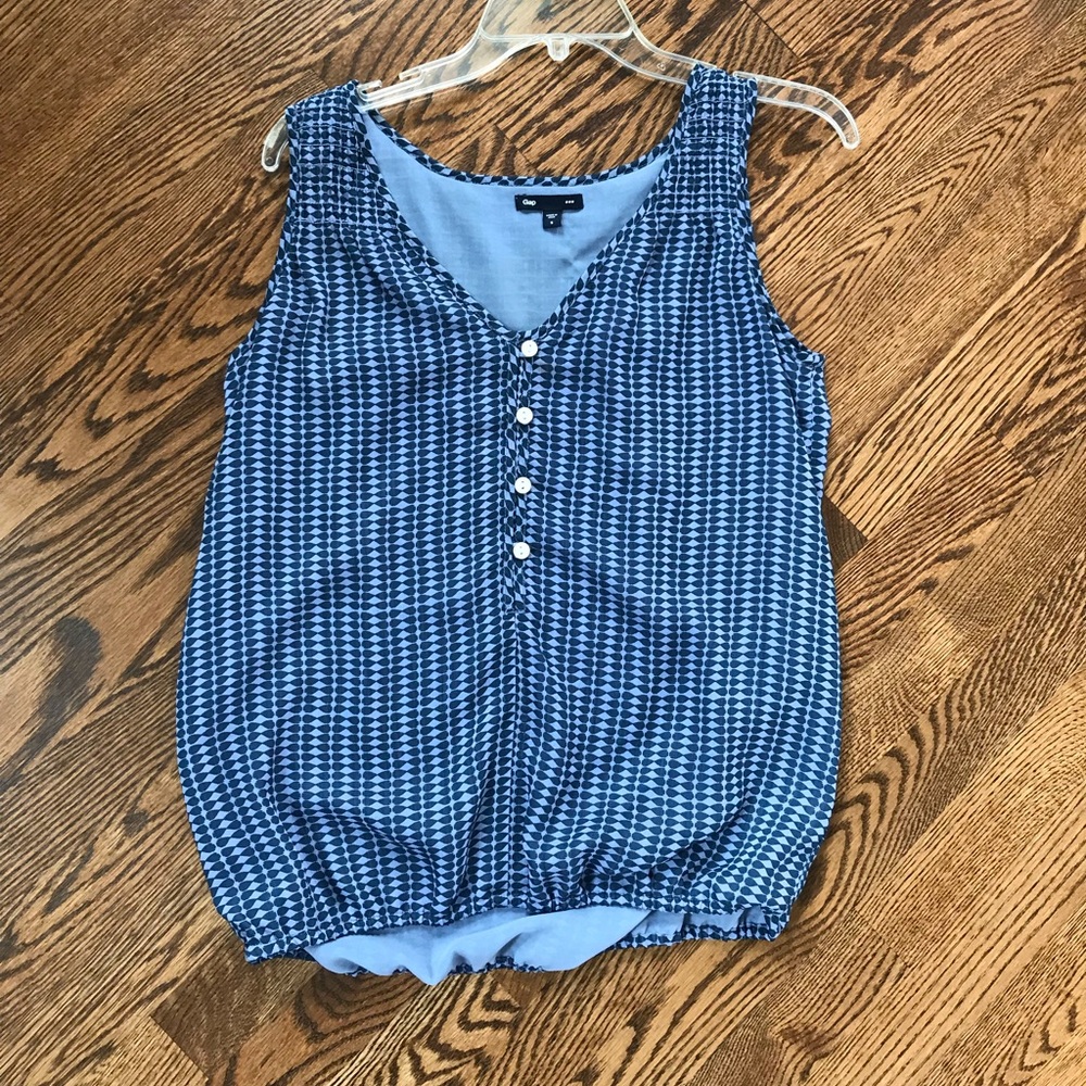 Gap top